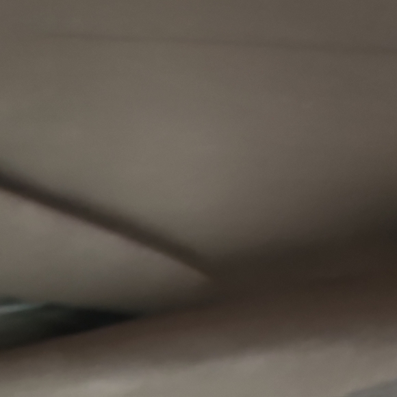 Bertolini Wool and Silk Blend - Picture 6 of 7